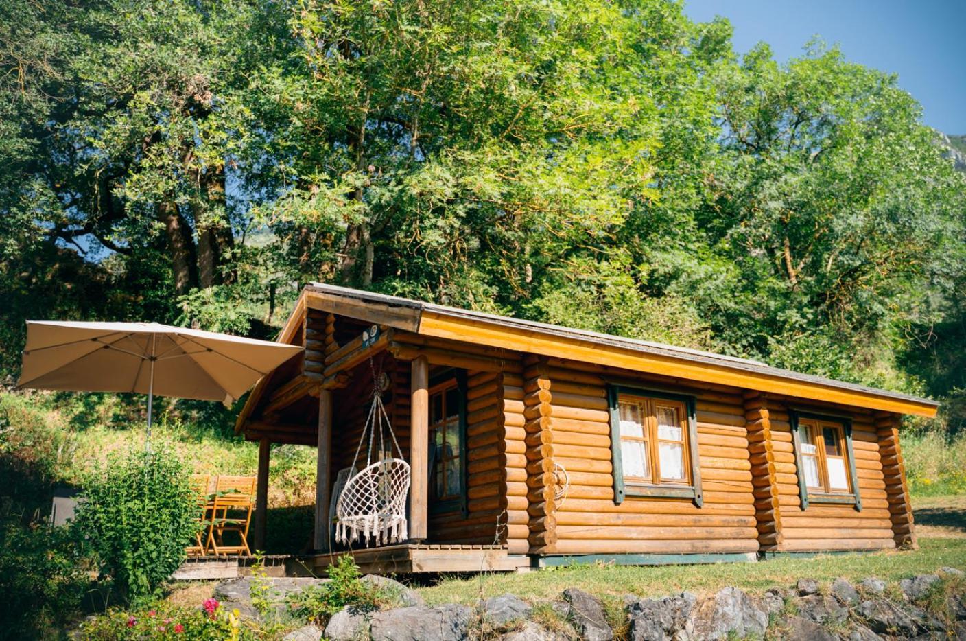 Camping Ecovillage Soleil Du Pibeste Agos-Vidalos Exteriör bild