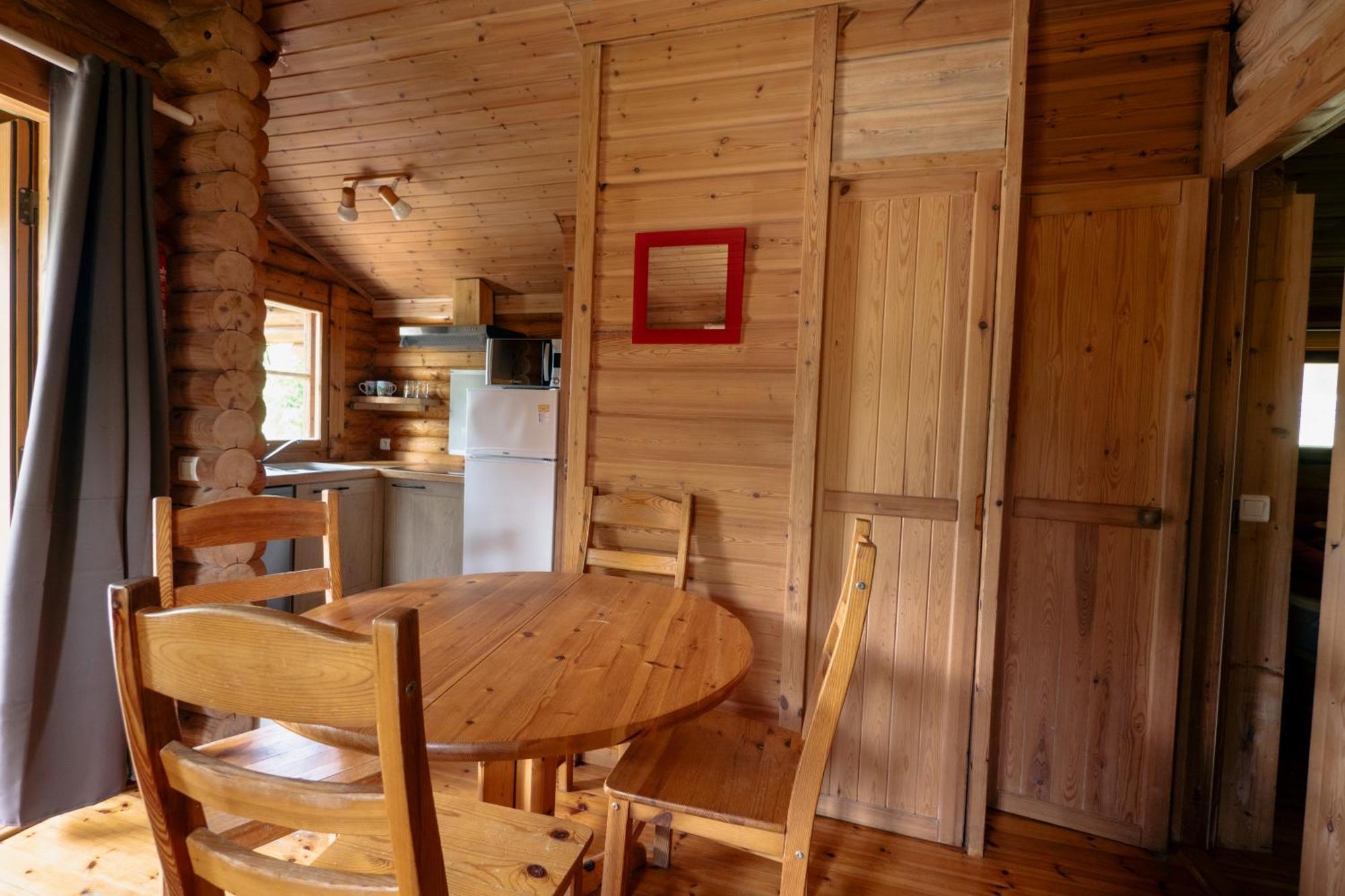Camping Ecovillage Soleil Du Pibeste Agos-Vidalos Exteriör bild